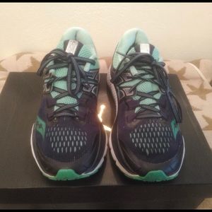 Saucony Womens Shoes Size 8 ISOFIT Triumph Running